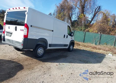 2015 Ram Promaster 1500 Low Roof z USA, uszkodzony, nr VIN 3C6TRVAG0FE512201